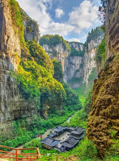 ทัวร์จีน ฉงชิ่ง 4 วัน 3 คืน ZGCKG-25163U อู่หลง อุทยานหลุมฟ้า หุบเขานางฟ้า บิน 3U (BKK)