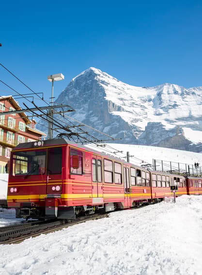 ทัวร์เยอรมนี ฝรั่งเศส สวิตเซอร์แลนด์  9 วัน 6 คืน ปราสาททรายแดง ปราสาทไฮเดลเบิร์ก ยอดเขาจุงเฟรา รับประทานอาหารบนหอไอเฟล บิน VZ (BKK)