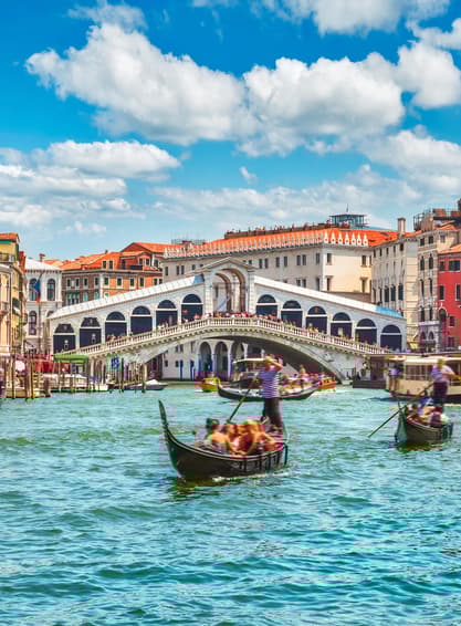 ทัวร์ยุโรปตะวันตก อิตาลี สวิตเซอร์แลนด์ ฝรั่งเศส 10 วัน 7 คืน เกาะเวนิส ยอดเขาจุงเฟรา บิน EK (BKK)