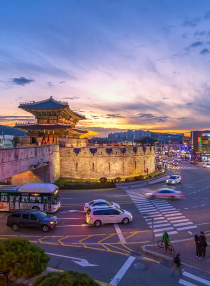 ทัวร์เกาหลี โซล 5 วัน 3 คืน WEKR-GFS2025 ลานสกี พระราชวังฮวาซองแฮงกุง ป้อมฮวาซอง บิน OZ (BKK)