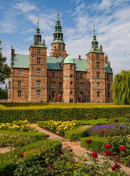 ทัวร์สแกนดิ้เนเวีย สวีเดน นอร์เวย์ เดนมาร์ก 10 วัน 7 คืน UIEU_010 สต็อกโฮล์ม อุทยานฟร็อกเนอร์ ล่องเรือชมซองน์ฟยอร์ด ย่านบริกเก้น บิน EK (BKK)