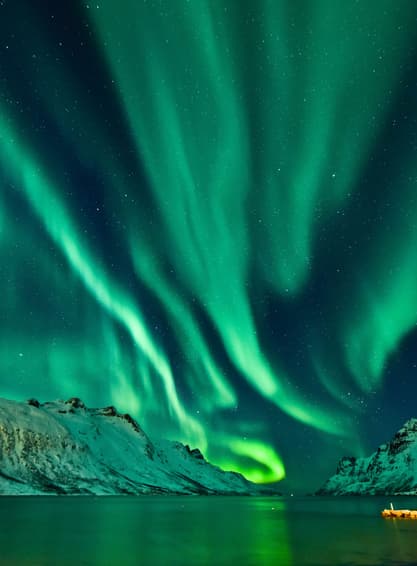 ทัวร์ยุโรป มอสโคว์ รัสเซีย 8 วัน 5 คืน UIEU_023 มหาวิหารเซนต์ซาเวียร์ อนุสาวรีย์อโลชา โบสถ์โดมทองคำ ออกตามล่าหาแสงเหนือ บิน EK (BKK)      