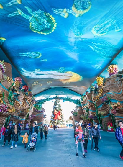 ทัวร์ฮ่องกง จู่ไห่ 3 วัน 2 คืน BT-HKG61_CX กระเช้าลอยฟ้านองปิง Chimelong Ocean Kingdom หาดทรายรีพัสล์เบย์ บิน CX (BKK)