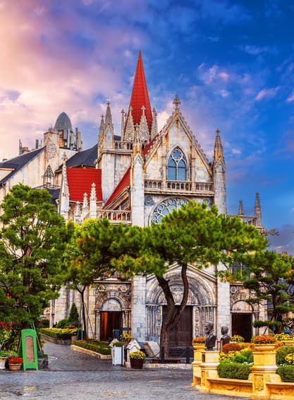 ทัวร์เวียดนาม ดานัง ฮอยอัน เว้ 4 วัน 3 คืน 62743 นั่งกระเช้าไฟฟ้าบานาฮิลล์ ล่องเรือกระด้ง หมู่บ้านแกะสลักหินอ่อน ไหว้พระวัดหลิงอึ๋ง บิน EK (BKX)