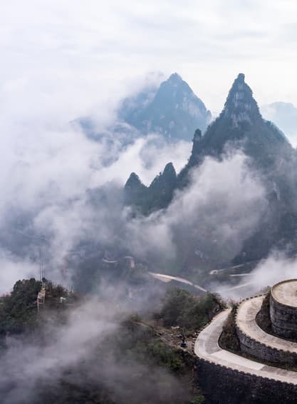 ทัวร์จีน ฉางซา กุ้ยโจว เขาฟ่านจิ้ง 6 วัน 5 คืน 2UCSX-TG004 เมืองโบราณฝูหรง เช็กอินเกาะส้ม ช้อปชิลหวงชิงลู่ บิน TG695 (BKK) 