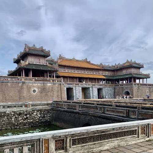 พระราชวังโบราณ