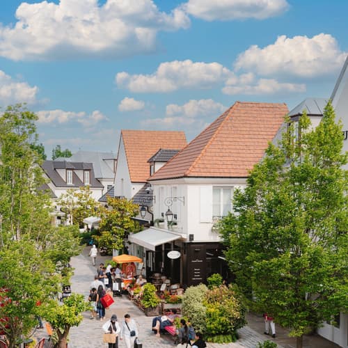 ลา วัลลี วิลเลจ เอาท์เลต