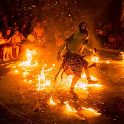 ระบำไฟ Kecak Fire Dance
