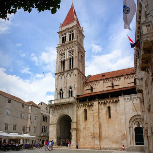 มหาวิหารเซนต์ลอเรนซ์โครเอเชีย 