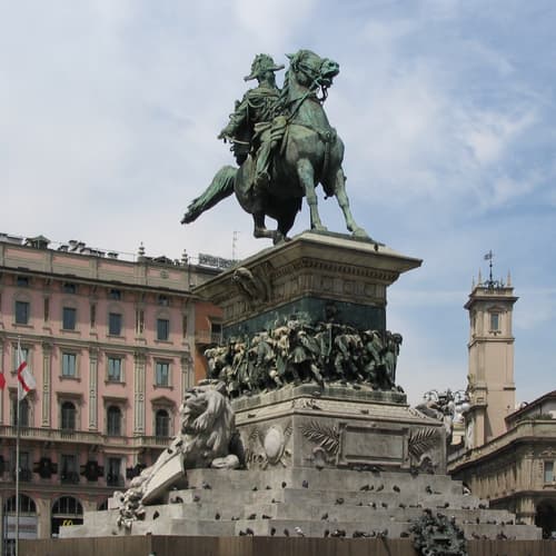 อนุสาวรีย์พระเจ้าวิคเตอร์ เอ็มมานูเอลที่ 2 กรุงมิลาน