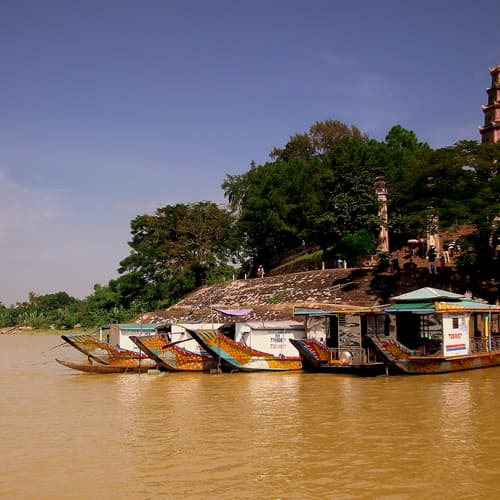 ล่องเรือแม่น้ำหอม