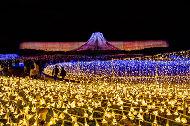 OSAKA MIE TAKAYAMA NABANANO ILLUMINATION DAYFLIGHT 6D 4N (XJ) -- DEC'25 - MAR'26 --- ซุปตาร์...ตามรอยนินจา สู่แดนหิมะต้องมนต์
