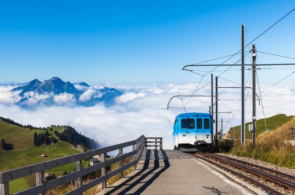 GO3ZRH-QR002 นั่งรถไฟขึ้นฟ้า ท่องเขาริกิ  สวิตเซอร์แลนด์ อิตาลี 8วัน 5 คืน โดยสายการบิน การ์ต้า (QR)