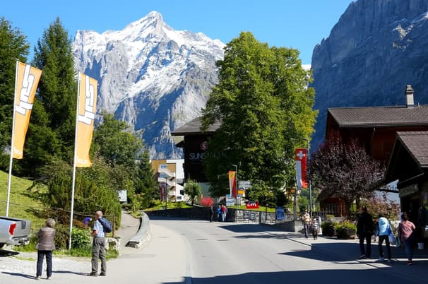 ทัวร์ยุโรปตะวันตก 9 วัน 6 คืน มหัศจรรย์...สวิตเซอร์แลนด์ อิตาลี พิชิต 2 ยอดเขา ช้อปปิ้งมิลาน (BKK)