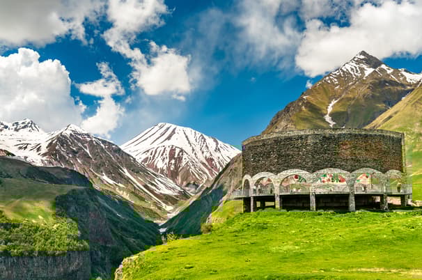 ทัวร์จอร์เจีย 8 วัน 5 คืน BT-GEO98_TK โบสถ์เมเตห์คี สะพานแห่งสันติภาพ อนุสาวรีย์พระแม่จอร์เจีย ถนนคนเดินชาเดอนี่  บิน TK (BKK)