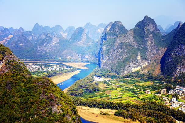 ทัวร์จีน หนานหนิง 6 วัน 5 คืน BT-NNG04_GX พิพิธภัณฑ์กว่างสี ถ้ำขลุ่ยอ้อ เขางวงช้าง เจดีย์เงิน เจดีย์ทอง  บิน GX (BKK)