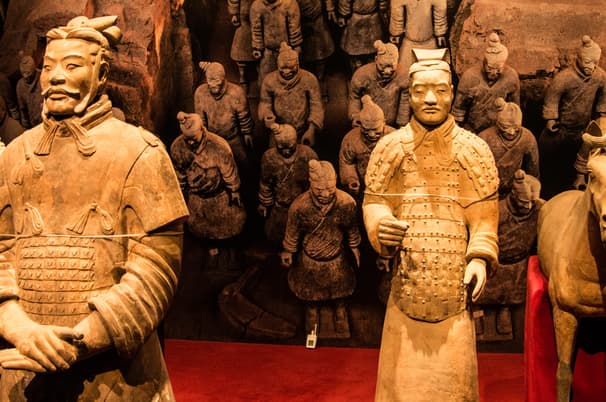 ทัวร์จีน ซีอาน 6 วัน 5 คืน SHZHYCU2 หมู่บ้านถาร์เอ๋อป๋อ อุทยานอวิ๋นซิวซาน น้ำตกหูโข่ว เหยียนอัน บิน ZH (BKK)