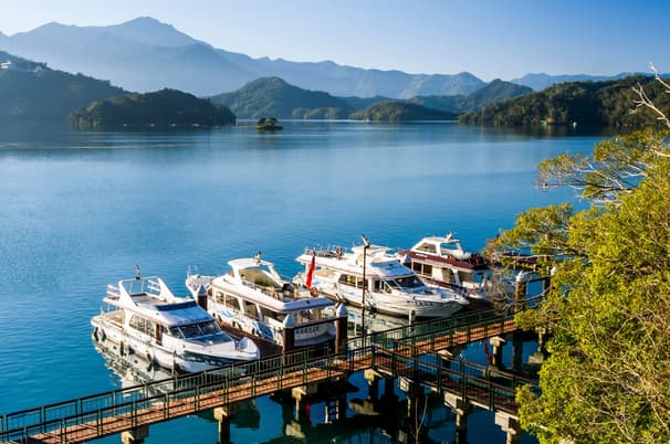 ทัวร์ไต้หวัน ไต้หวัน ไทเป 4 วัน 3 คืน TJX39 ล่องเรือทะเลสาบสุริยันจันทรา หมู่บ้านปีศาจ วัดหลงซาน วัดเหวินหวู่ บิน JX (BKK)0