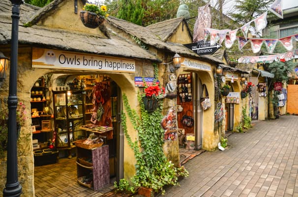 ทัวร์ญี่ปุ่น ฟุกุโอกะ 5 วัน 3 คิน BT-FUK_S03_VZ หมู่บ้านยูฟุอินฟลอร์รัล ทะเลสาบคินริน บ่อทะเลเดือด ศาลเจ้าดาไซฟุ บิน VZ (BKK)