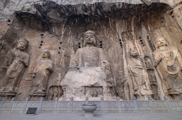 ทัวร์จีน ซีอาน 5 วัน 4 คืน WDXIY006 ถ้ำผาหลงเหมิน วัดเส้าหลิน สุสานจิ๋นซี เทศดาลดอกโบตั๋น บิน ZH (BKK)