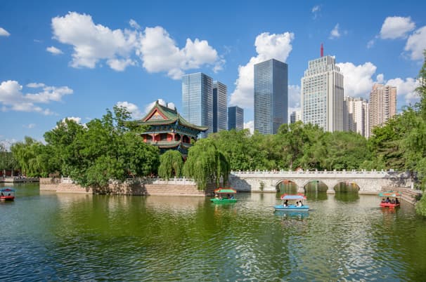 ทัวร์จีน ซินเจียงเหนือ  6 วัน 4 คืน ZGURC-2608UQ สะพานกั๋วจื่อโก ล่องเรือทะเลสาบเทือกเขาเทียนซาน  ถนนคนเดินตาปาจา บิน UQ (BKK)