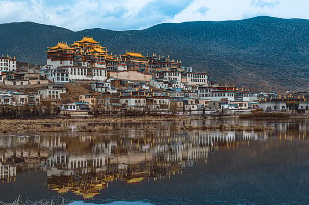 ทัวร์จีน ลี่เจียง 6 วัน 5 คืน CDR321 แชงกรีล่า วัดเจ้าแม่กวนอิม เมืองโบราณ ลี่เจียง บิน DR (BKK)