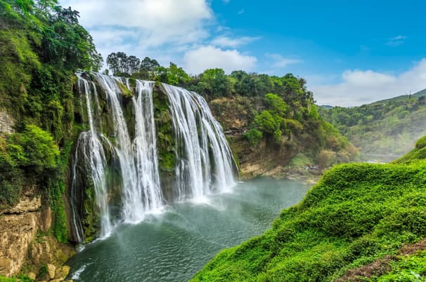 ทัวร์จีน กุ้ยโจว 6 วัน 5 คืน SHMUKMGKWE4 น้ำตกหวงกั๋วซู่ อุทยานเทียนซิงเฉีย อุทยานเสี่ยวชีโขง อุทยานต้าชีโขง บิน MU