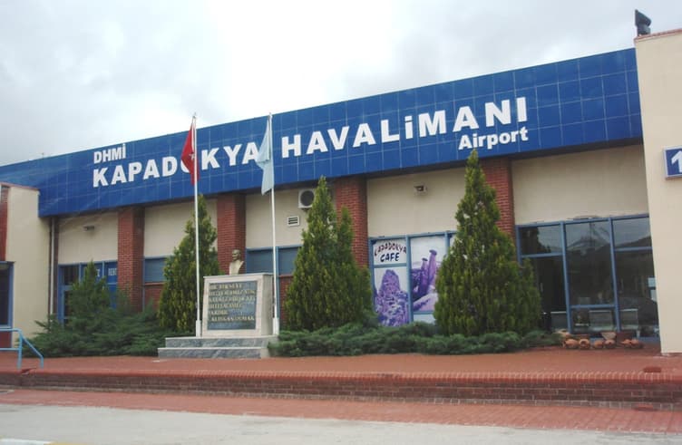 ท่าอากาศยานเนฟเชียร์