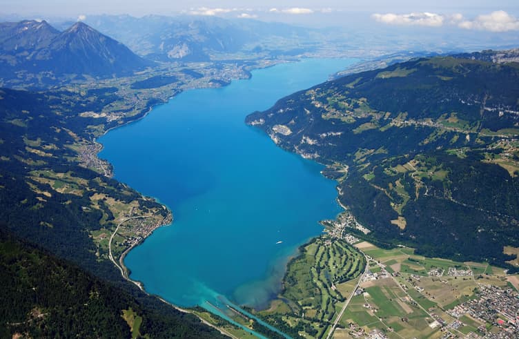 ทะเลสาบทูน