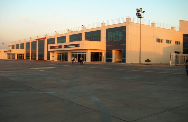 ท่าอากาศยานเคเซอร์รี่