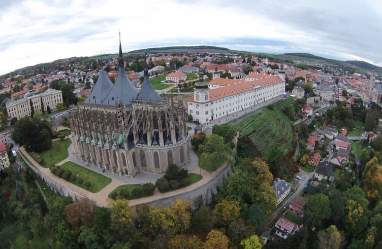 คุทนาฮอร่า