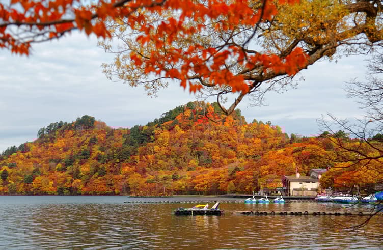 ทะเลสาบโทวะดะ