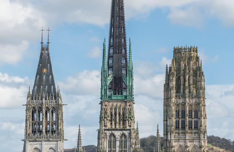 มหาวิหารนอร์เทอดามเมืองรวง