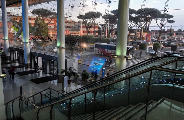 ท่าอากาศยานเนเปิลส์