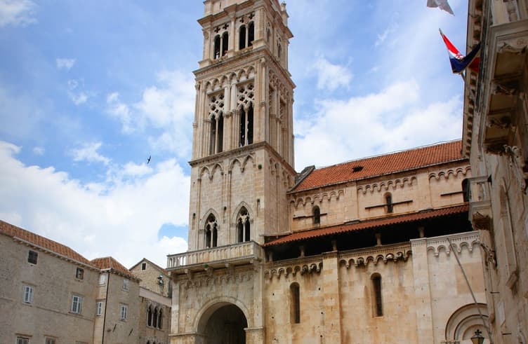 มหาวิหารเซนต์ลอเรนซ์โครเอเชีย 