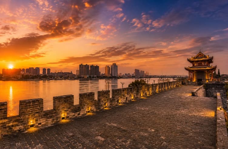กำแพงเมืองโบราณเซียงหยาง