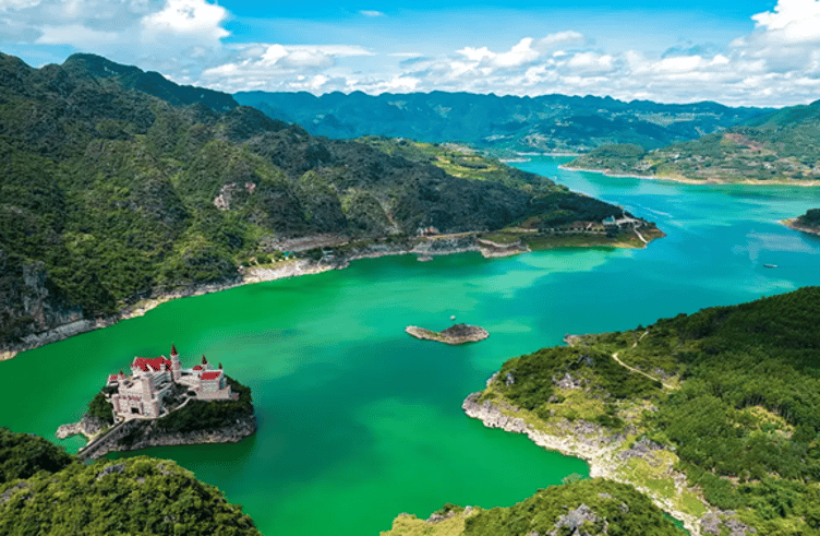 ล่องเรือทะเลสาบว่านฟงหู