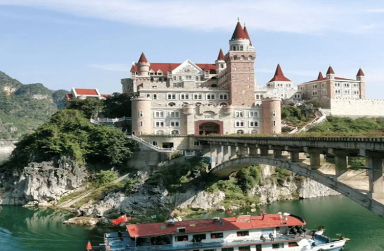 ปราสาทหงส์ (ปราสาทซิงยี่)