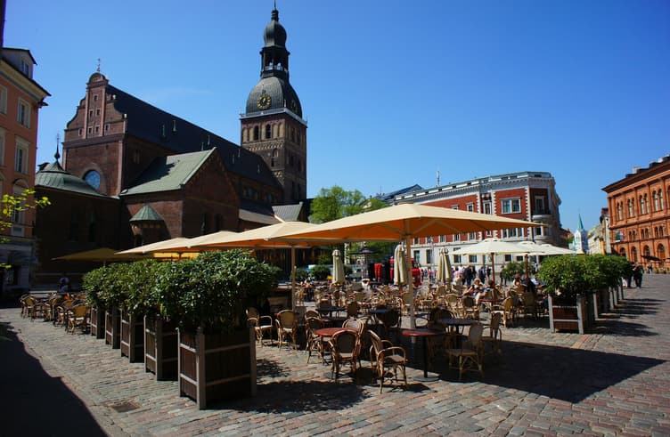 จัตุรัสโดม