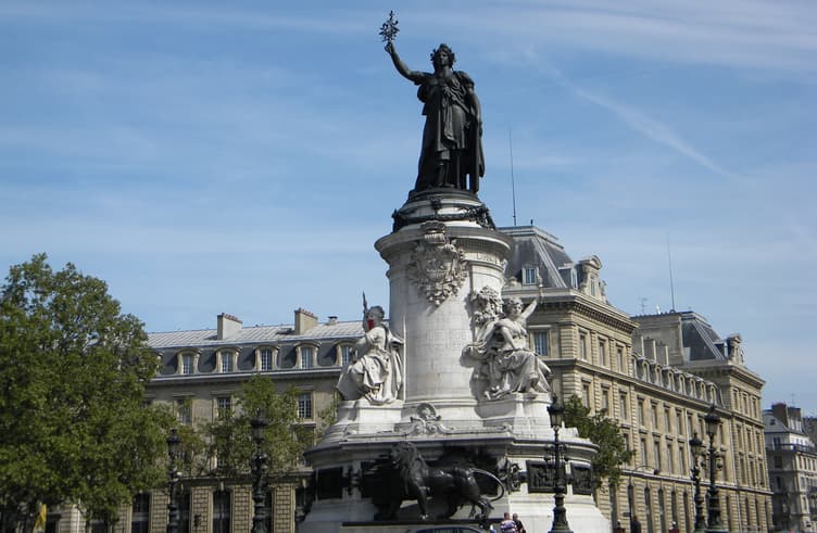 จัตุรัส Place de la République