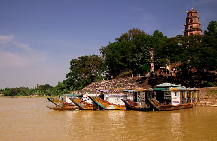 ล่องเรือแม่น้ำหอม