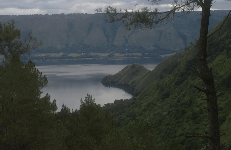 เดอะคัลเดราโทบาโนมาดิคเอสเคป 