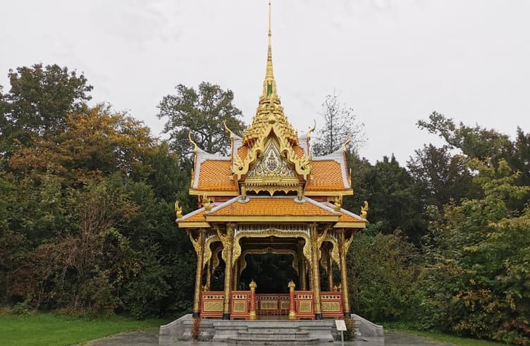 ศาลาไทย