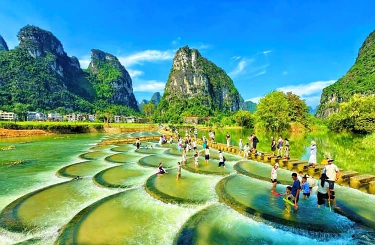 ระเบียงภาพเขียนหมื่นลี้หมิงสือ