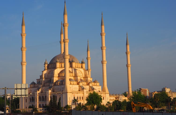 มัสยิดซาบานจีเซ็นทรัล