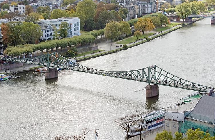 สะพานไอเซิร์นเนอร์เสต็ก