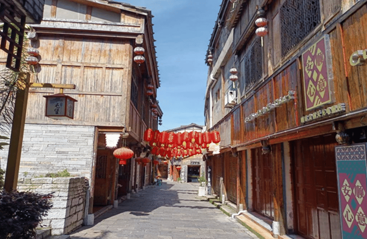 หมู่บ้านหลงตุนเป่า