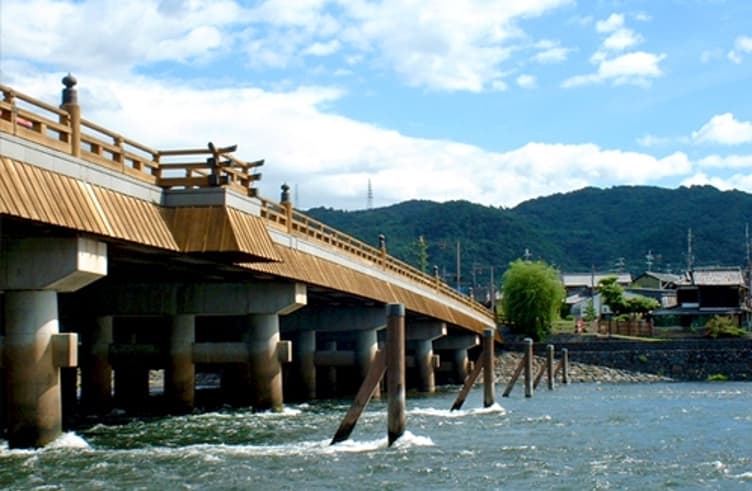 สะพานอุจิ