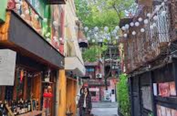 ถนนหลีหวงผี