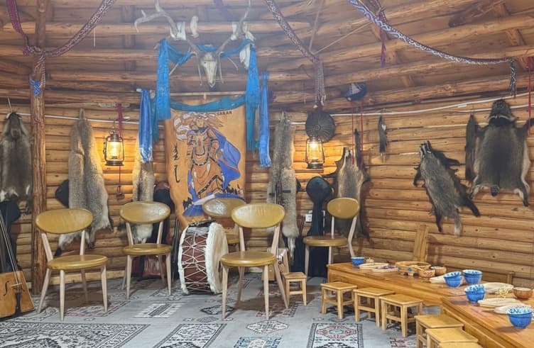 บ้านชาวเผ่าตูวา